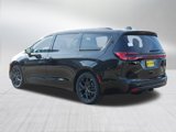 New 2025 Chrysler Pacifica Limited w/ Trailer Tow Group image 5