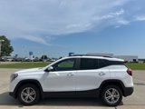 Used 2023 GMC Terrain SLE w/ Driver Convenience Package image 4