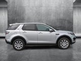Used 2017 Land Rover Discovery Sport SE image 4