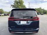 Used 2023 Chrysler Pacifica Touring-L image 4