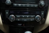 Used 2016 Nissan Rogue SV image 4