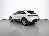 Certified 2024 Porsche Macan image 3
