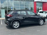 New 2025 Nissan Kicks Play S image 6