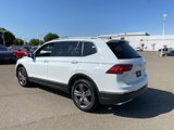Used 2019 Volkswagen Tiguan SEL Premium image 6