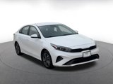 Used 2022 Kia Forte LXS image 3