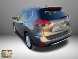 Used 2020 Nissan Rogue SV image 5