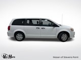 Used 2020 Dodge Grand Caravan SE image 2