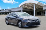 Used 2020 Toyota Camry LE image 2