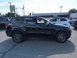 Certified 2020 Jeep Grand Cherokee Limited w/ Premium Lighting Group image 2