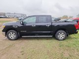 Used 2017 Nissan Titan SV image 2