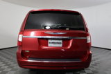 Used 2014 Chrysler Town & Country Touring image 3