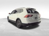 Used 2021 Volkswagen Tiguan SE w/ Panoramic Sunroof Package image 5