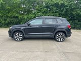Used 2022 Volkswagen Taos SE image 2