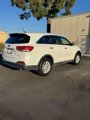 Used 2017 Kia Sorento LX image 4