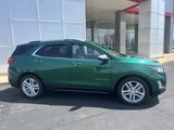 Used 2018 Chevrolet Equinox Premier image 2
