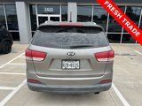 Used 2016 Kia Sorento LX image 5