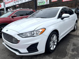 Used 2020 Ford Fusion SE image 2