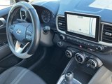 Used 2021 Hyundai Venue SEL w/ Premium Package image 5