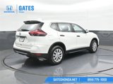 Used 2019 Nissan Rogue S image 2