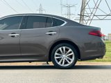 Used 2017 INFINITI Q70 3.7 image 4