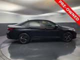 Used 2022 Volkswagen Jetta SE image 2