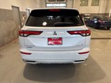 New 2025 Mitsubishi Outlander SE image 4