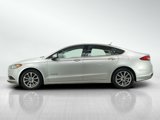 Used 2017 Ford Fusion SE image 2