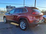Used 2017 Jeep Cherokee Limited image 4