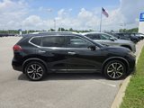 Used 2018 Nissan Rogue SL w/ Premium Package image 2