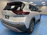 Used 2023 Nissan Rogue SV image 2