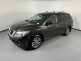 Used 2015 Nissan Pathfinder S image 2
