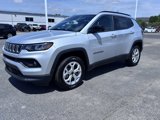 New 2025 Jeep Compass Latitude image 2