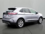 Certified 2023 Ford Edge Titanium image 3