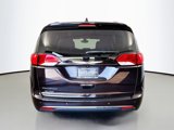 Used 2018 Chrysler Pacifica Touring-L w/ Premium Audio Group image 6