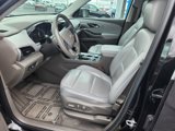 Used 2021 Chevrolet Traverse LT image 2