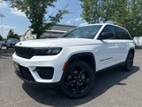 Certified 2022 Jeep Grand Cherokee Altitude image 1