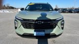 Certified 2024 Chevrolet Trax RS w/ Sunroof Package image 2