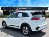 Used 2022 Kia Niro EX image 5