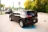 Used 2018 Jeep Cherokee Latitude Plus w/ Comfort/Convenience Group image 5