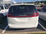 Used 2022 Chrysler Pacifica Touring-L image 5