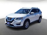 Used 2017 Nissan Rogue SV image 2