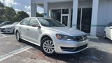Used 2013 Volkswagen Passat 2.5 S image 2