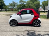 Used 2017 smart fortwo passion image 2