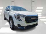 Used 2024 GMC Terrain SLE image 3