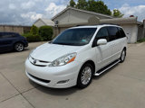 Used 2010 Toyota Sienna image 3