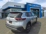 Used 2023 Nissan Rogue SV image 2