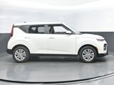 Used 2021 Kia Soul LX image 4