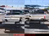 Used 2010 Chrysler Town & Country Touring image 5