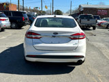 Used 2017 Ford Fusion SE w/ Fusion SE Technology Package image 6