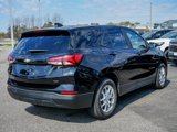 Used 2022 Chevrolet Equinox LS w/ LS Convenience Package image 5
